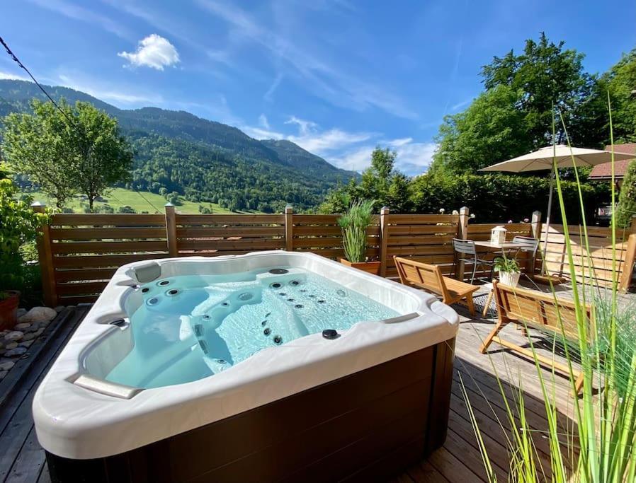 Androsace Appartement Dans Chalet Bois Avec Jacuzzi Privatif Terrasse Et Vue Montagne Les Villards-sur-Thônes Екстериор снимка